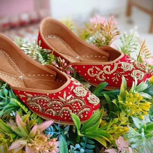 Just do these 6 things on Teej in a Karo look that will grab everyone's attention