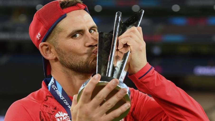 Movement in the cricket world, 5 players retired in five days; 3 were part of the same team