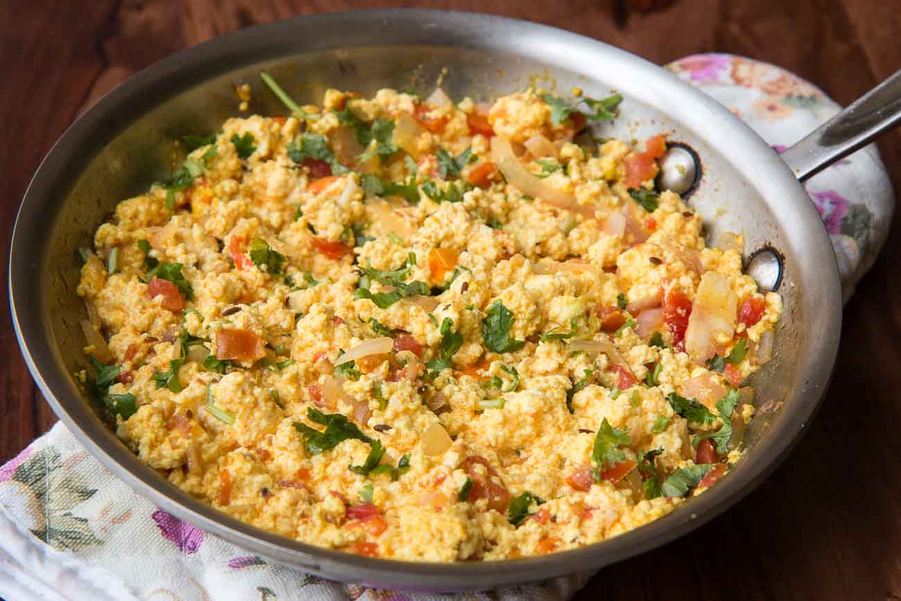 Dhaba Style Paneer Bhurji can be easily made at home, learn how to make it.