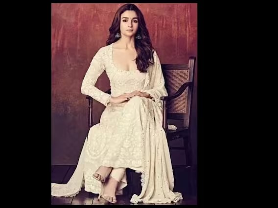 Look attractive and beautiful in salwar suit too, you can try