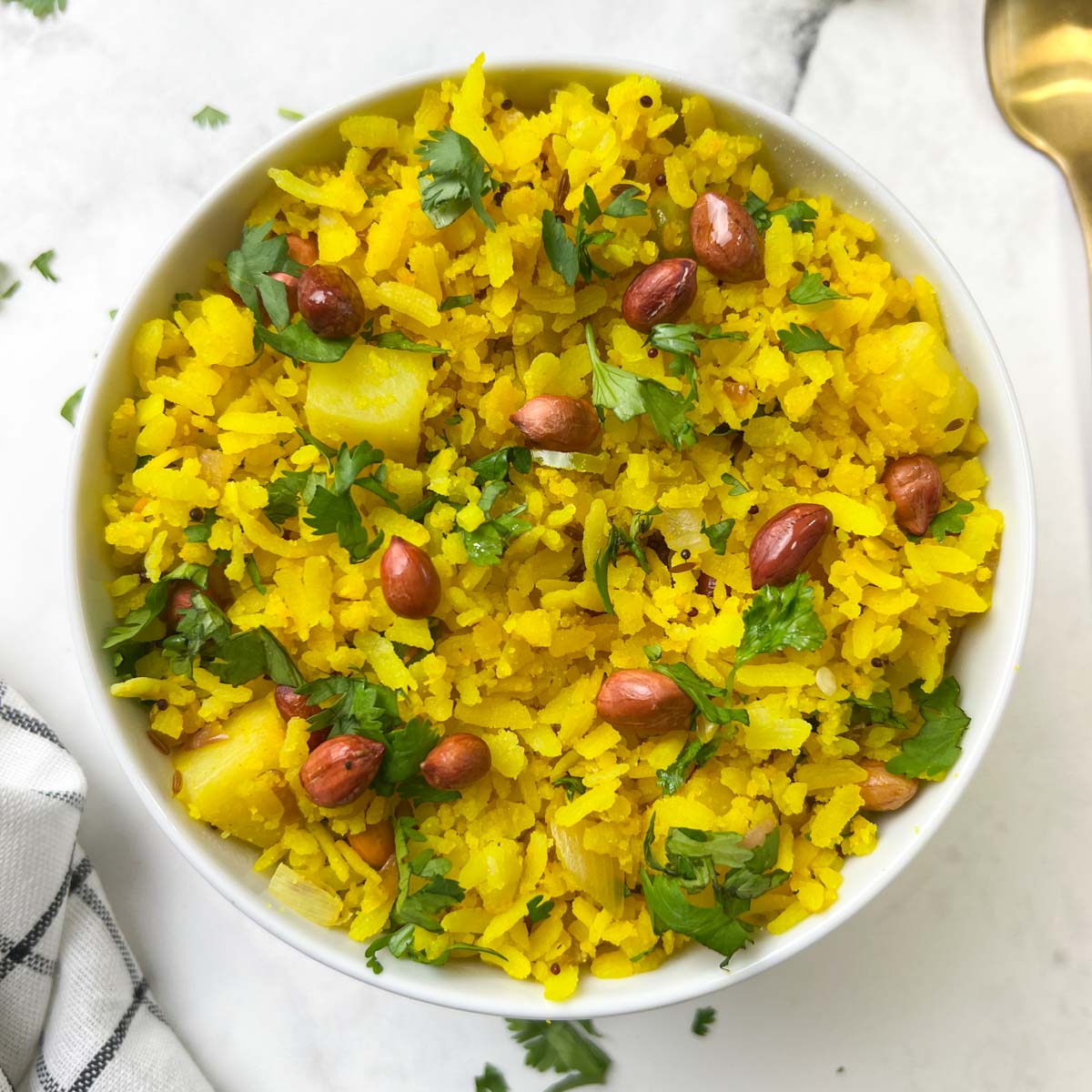 Make a delicious breakfast in 10 minutes, here's the recipe for Onion Poha