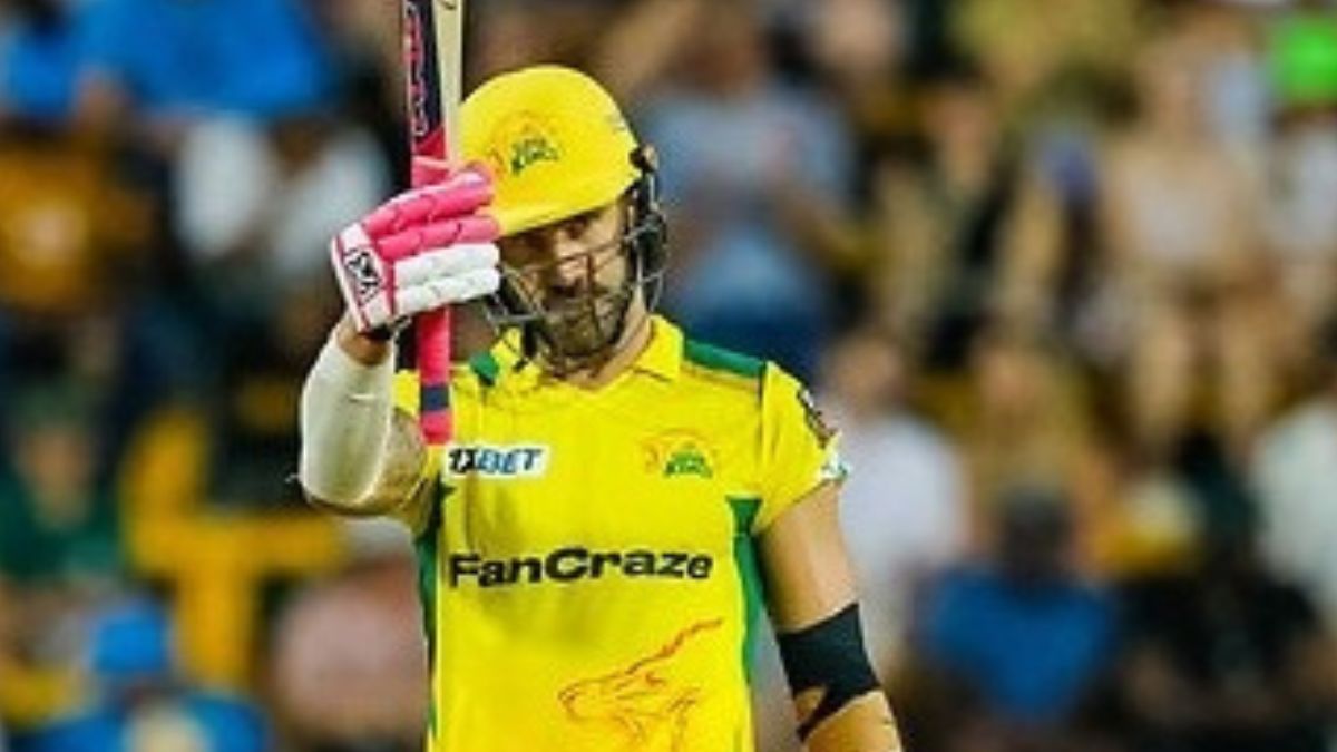 The Super Kings players created a buzz with a stormy batting, ending the match in just 34 balls