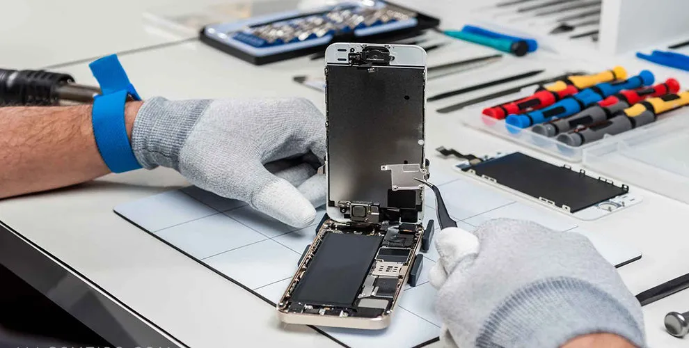 TOP 4 THINGS YOU SHOULD KNOW BEFORE GETTING YOUR MOBILE PHONE REPAIR