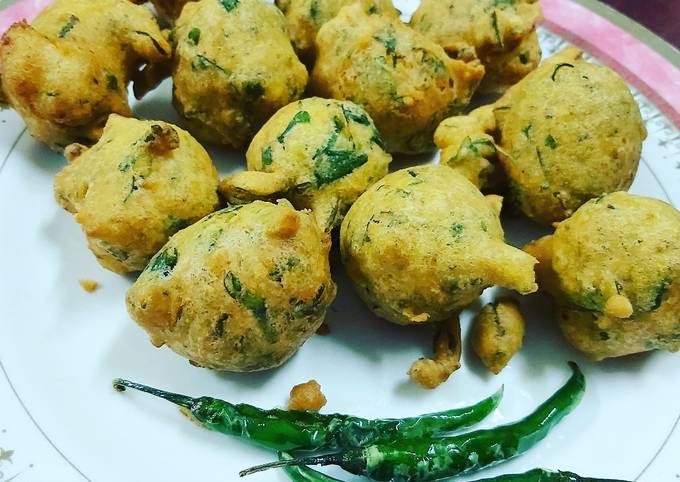 Make methi gota for guests at home, learn easy recipes