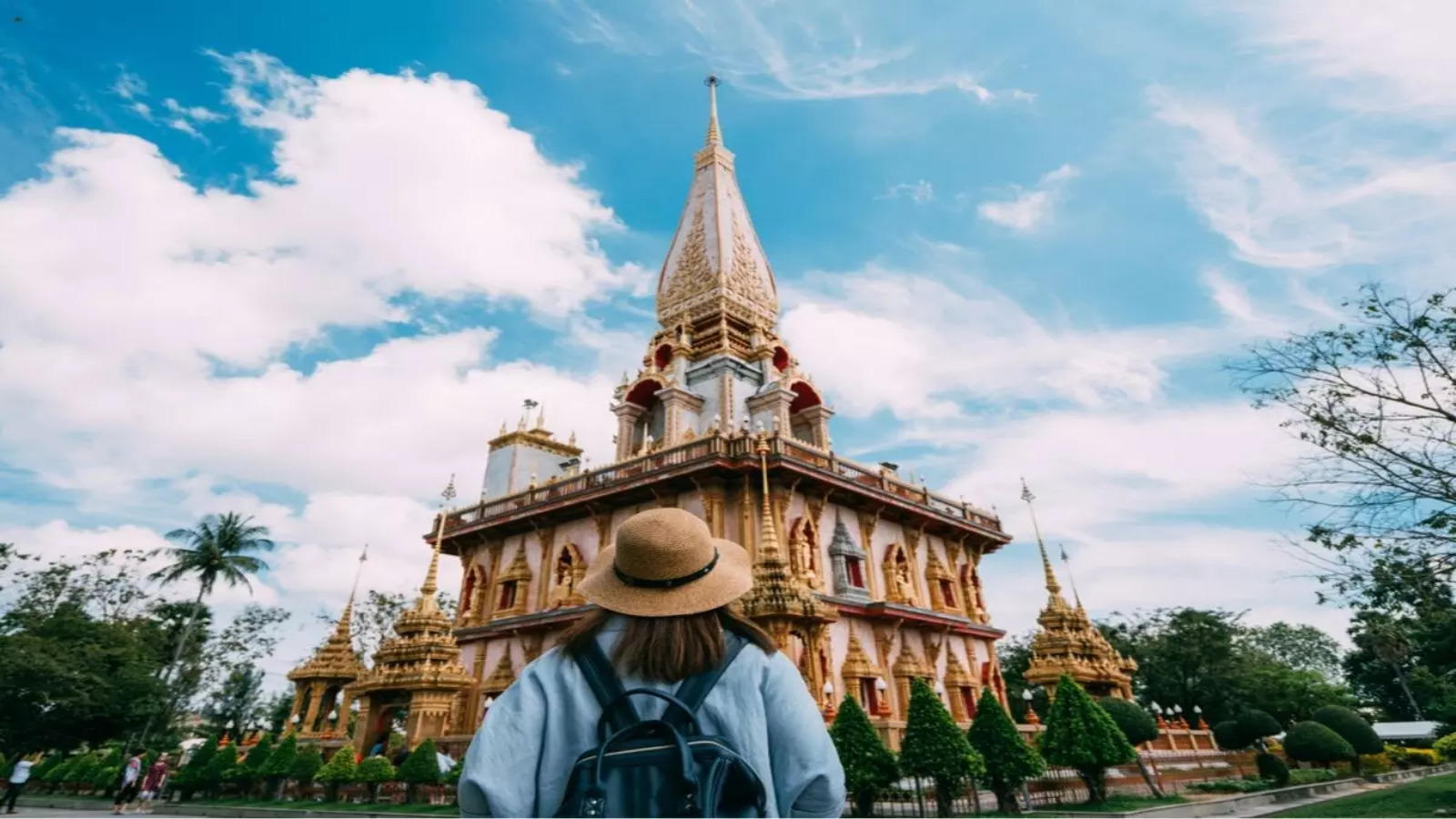 This is a smart way for tourists, they can enjoy the trip in less budget